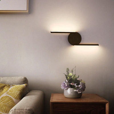 Moderne minimalistische Kurvenlinie Aluminium 1-Licht LED Wandleuchte 