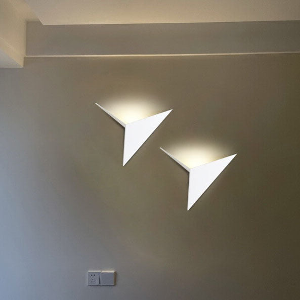 Nordic Minimalist Triangle Iron LED Wall Sconce Lamp