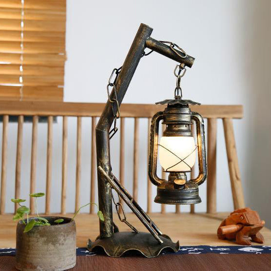 Retro-Kerosinlampe Eisen Bronze 1-Licht Tischlampe 