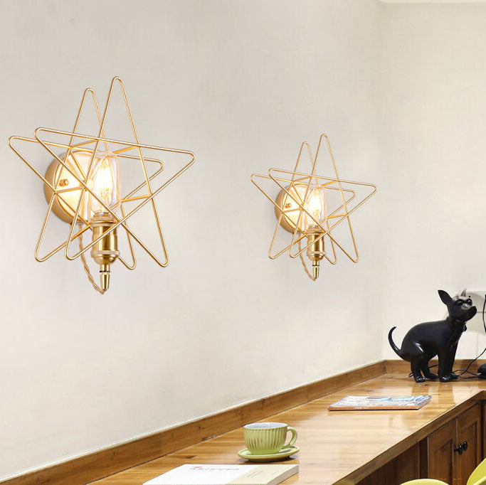 Einfache goldene Pentagramm-Eisen-Wandleuchte mit 1 Licht 