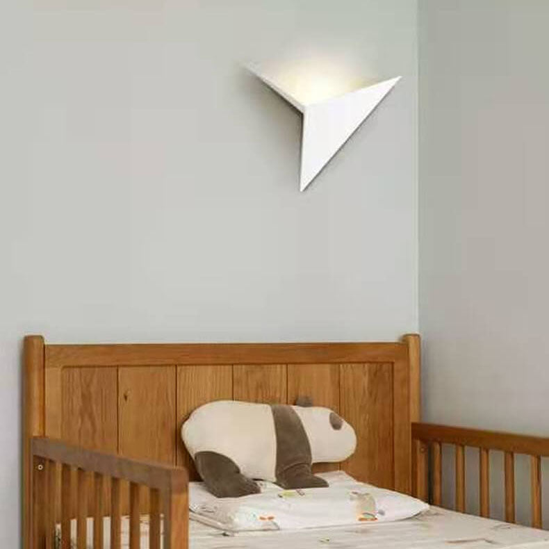 Nordic Minimalist Triangle Iron LED Wall Sconce Lamp