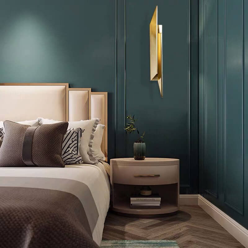 Modern Minimalist Golden Geometric 1-Light Wall Sconce Lamp