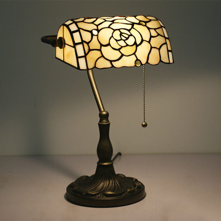Vintage Tiffany Baroque Stained Glass 1-Light Zipper Switch Table Lamp