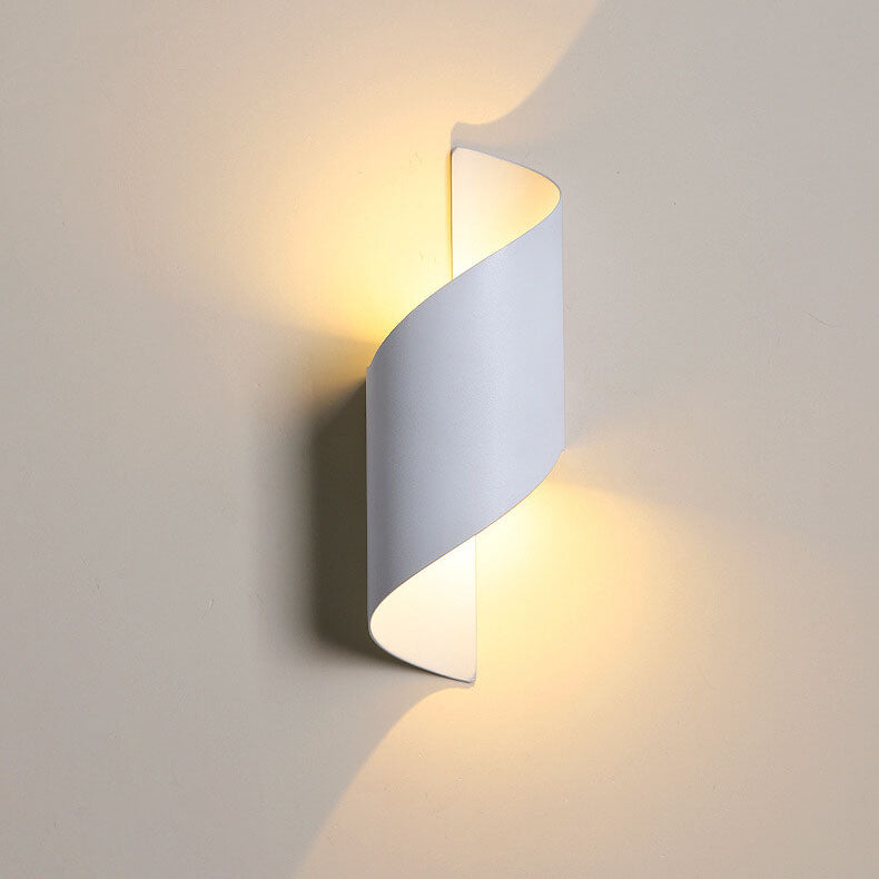 Modern Creative Bending Aluminum Outdoor Indoor Waterproof LED Wall Sconce Lamp