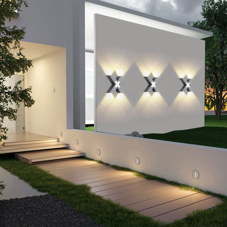 Lampe murale extérieure moderne étanche en forme de X à LED 4 lumières 