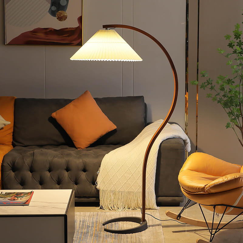 Vintage Wood Pleated Shade 1-Light Standing Floor Lamp
