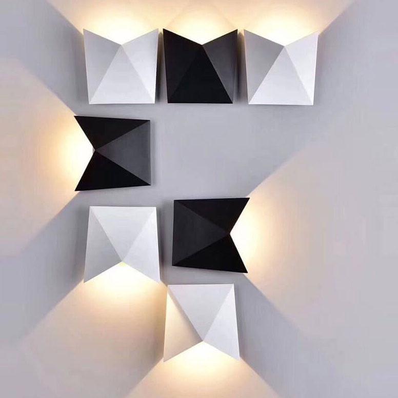 Modern Minimalist Origami 1-Light LED Wall Sconce Lamp