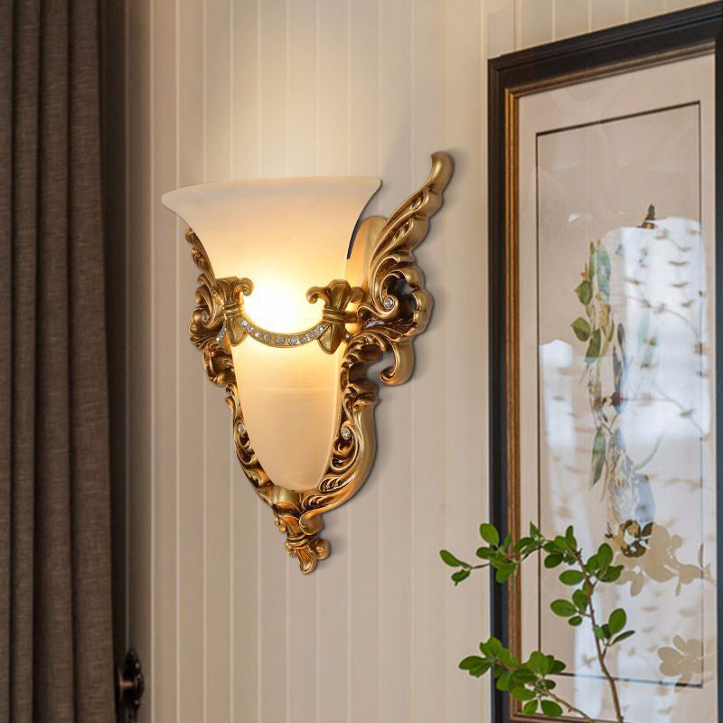 European Retro Flared Carving Resin 1-Light Wall Sconce Lamp