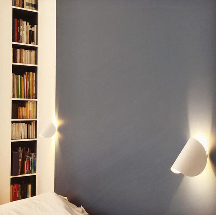 Simplicity Bend Metal 1-Light Wall Sconce Lamp