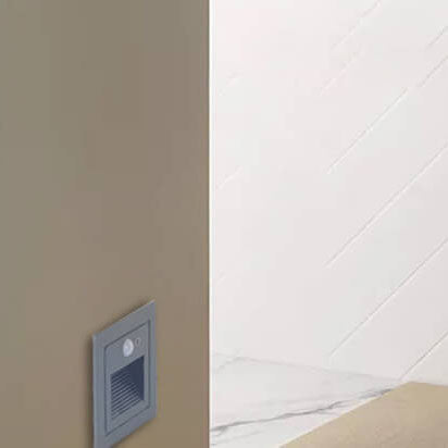 Aplique de pared de superficie LED con luz de escalón de hierro y vidrio de estilo minimalista moderno para patio exterior 