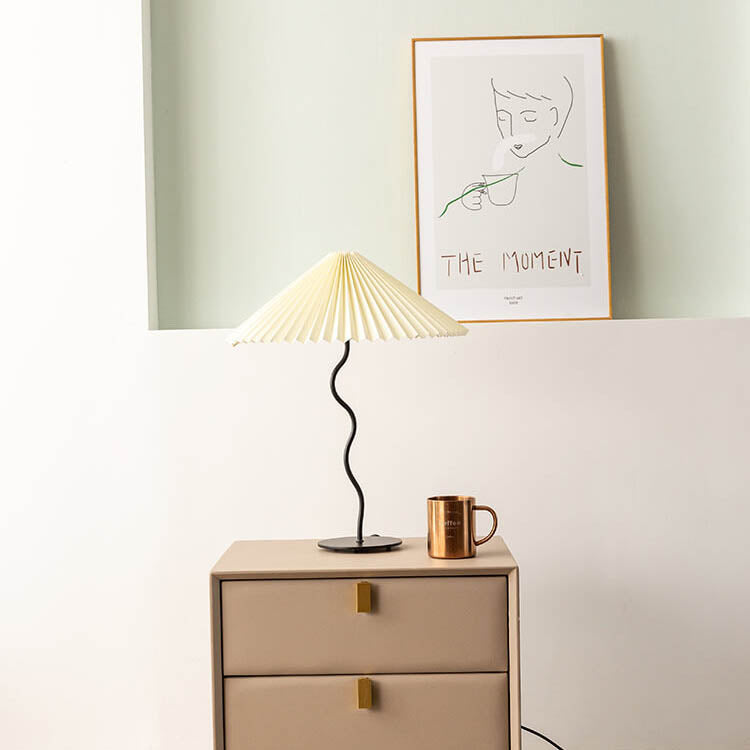 Vintage Fabric Pleated Shade 1-Light LED Table Lamp