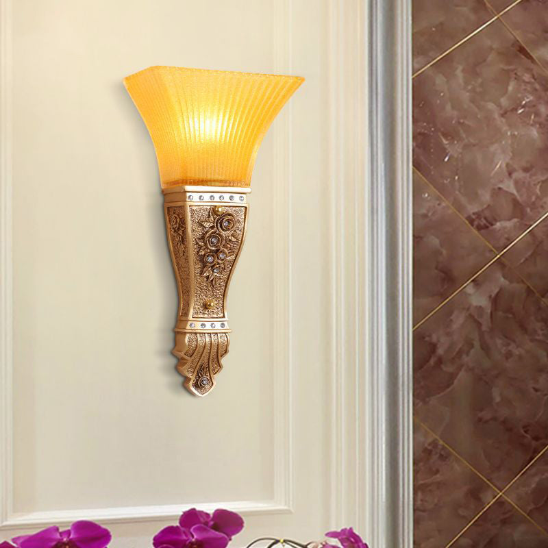 European Retro Glass Carving Resin Flared 1-Light  Wall Sconce Lamp