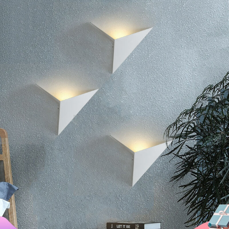 Nordic Minimalist Triangle Iron LED Wall Sconce Lamp