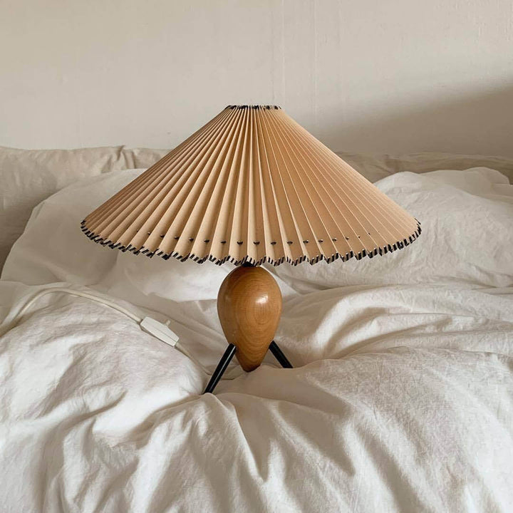 Vintage Bucket Plissee 1-Licht Stehende Tischlampe 
