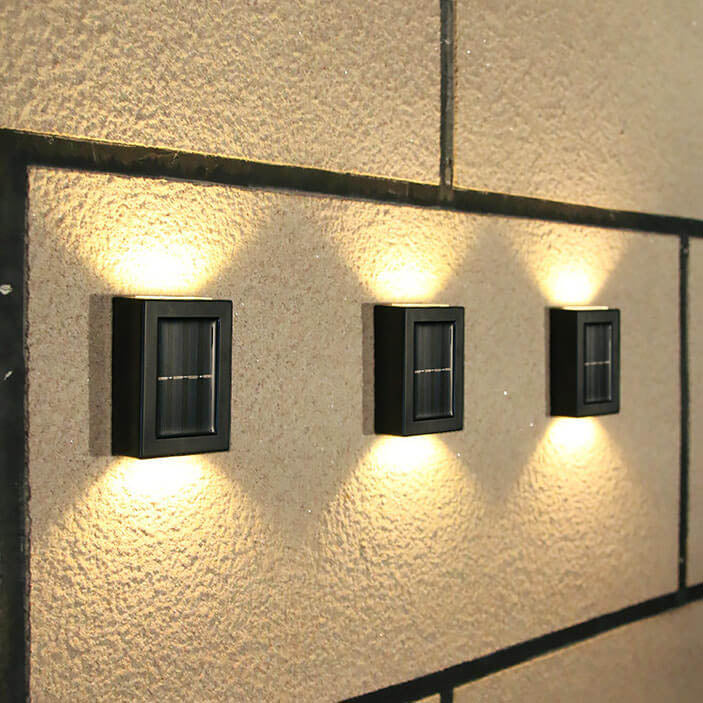 Applique murale de jardin étanche à LED avec éclairage solaire vers le haut et vers le bas 