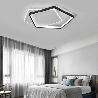 Moderne, minimalistische, fünfeckige LED-Deckenleuchte zur bündigen Montage 