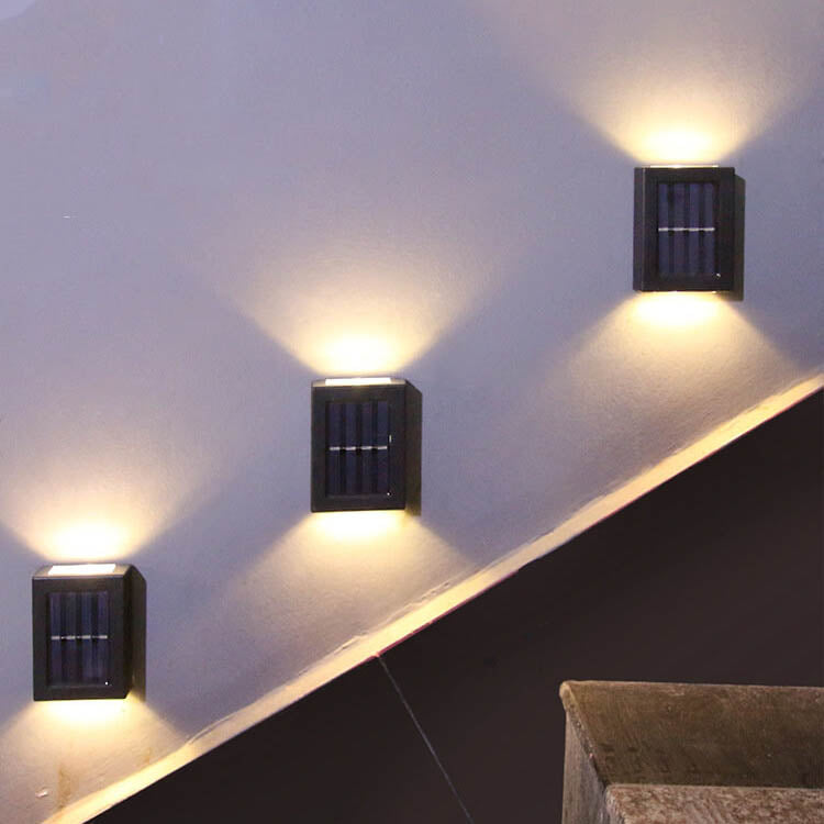 Applique murale de jardin étanche à LED avec éclairage solaire vers le haut et vers le bas 
