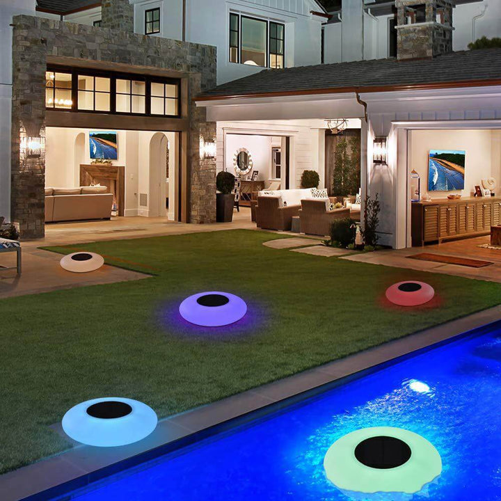 Lumière solaire ronde de piscine, lumière flottante gonflable et étanche à LED pour l'extérieur 