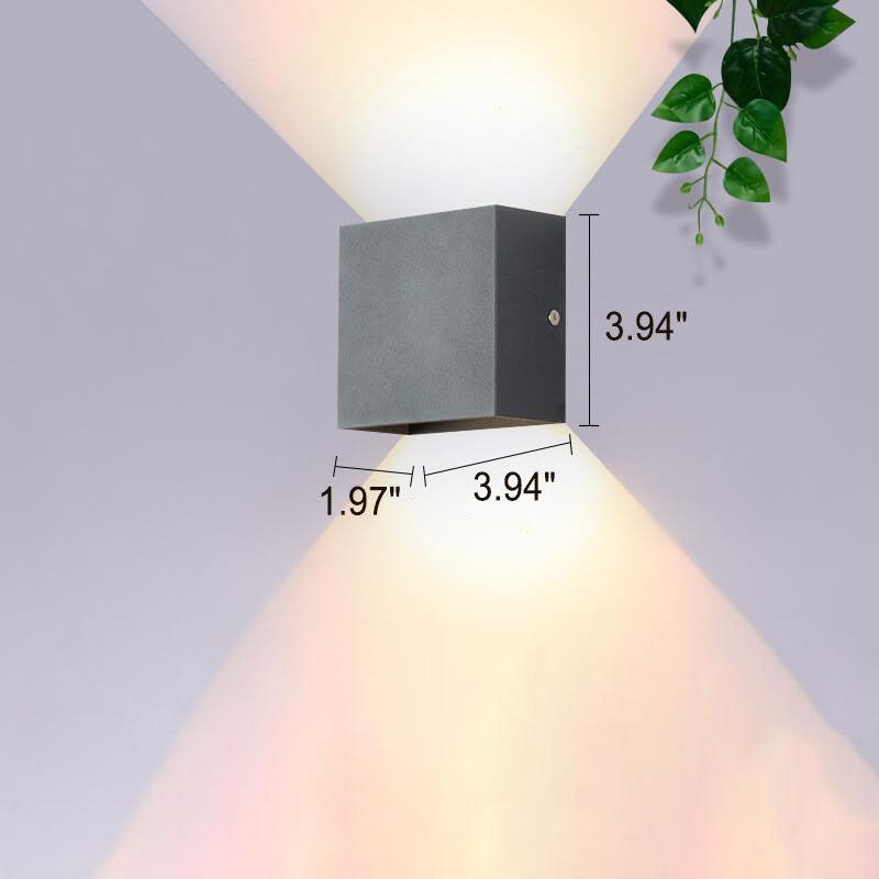 مصباح حائط LED مربع من الألومنيوم بتصميم عصري بسيط 