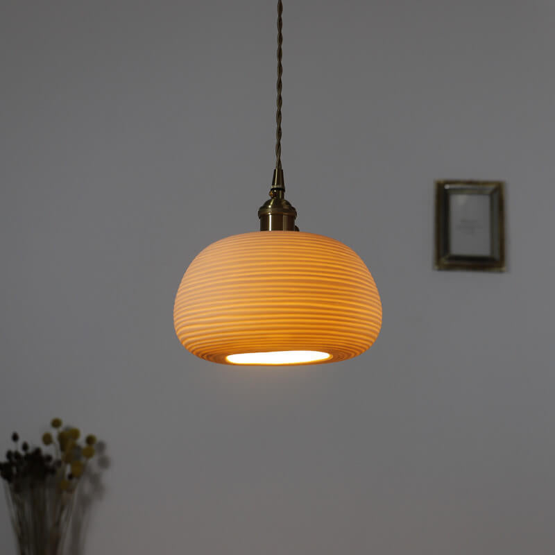 Nordische Japanische Keramik Messing Oval 1-Licht Pendelleuchte 