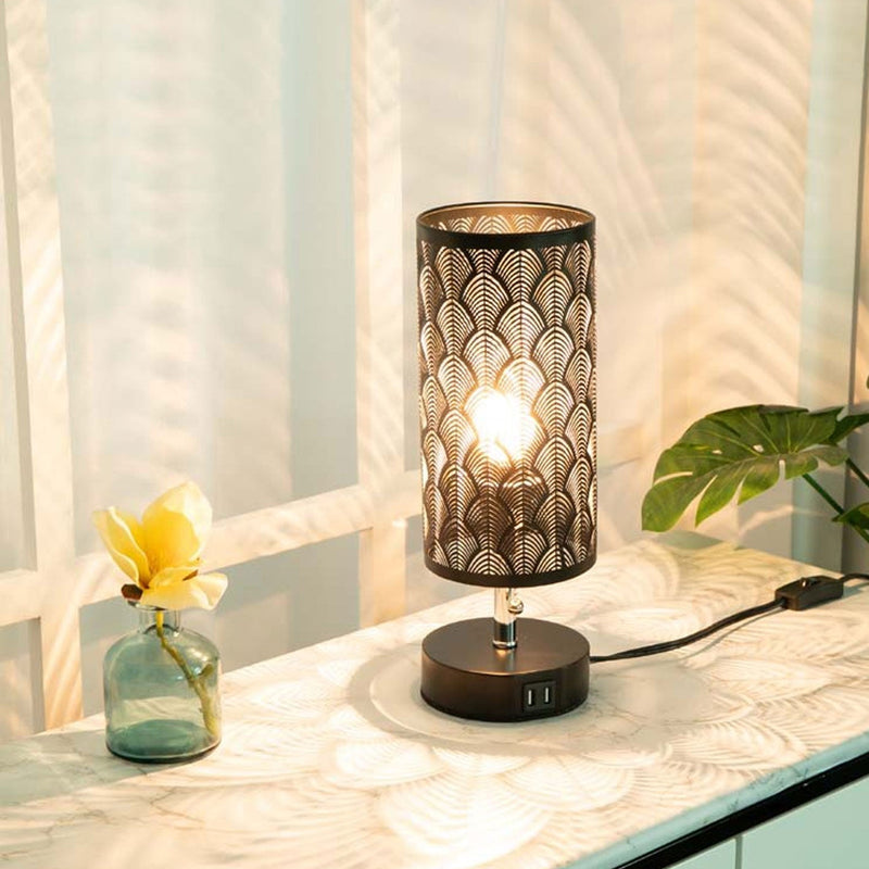 Lampe de table à 1 lumière en tissu de fer creux à colonne créative 