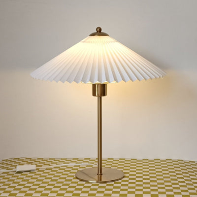 Retro Nostalgic Pleated Cloth Cover Umbrella Design 1-Light Table Lamp