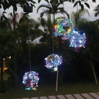 Luz colgante LED con bola de mariposa impermeable para exteriores solar 