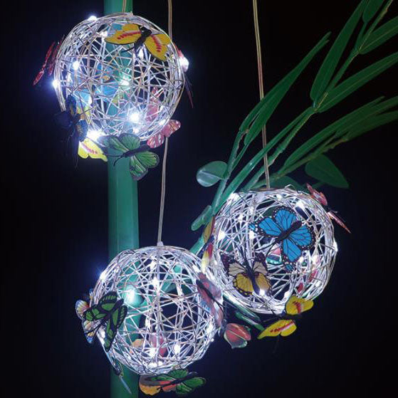 Luz colgante LED con bola de mariposa impermeable para exteriores solar 