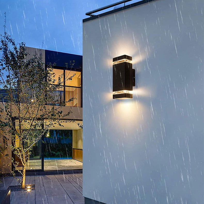 Aplique de pared impermeable para exteriores con 2 luces iluminadas hacia arriba y hacia abajo de diseño cuadrado simple 