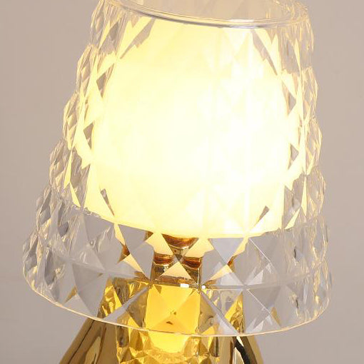 Zeitgenössische nordische Acryl-Lampenschirm Elektroplattierung Goldener Mann 1-Licht Tischlampe 