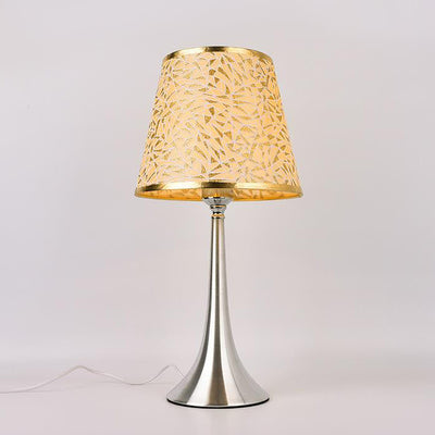 Traditionelle Bauernhaus Eisen Stoff Multi-Stil 1-Licht Tischlampe 