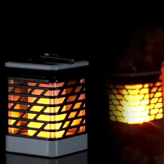 Lumière de torche solaire à flamme carrée LED pour jardin et pelouse décorative suspendue 