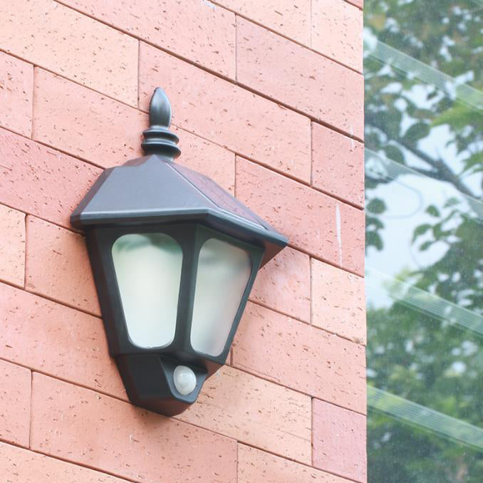 Moderne minimalistische Solar-Outdoor-Wasserdichte Induktions-Zweifarbige Beleuchtung LED Outdoor-Garten-Wandlampenleuchte 