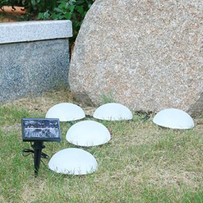 Luz de enchufe para césped decorativa de jardín al aire libre con LED de media bola Solar 5 