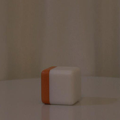 Lampe de table LED rechargeable USB avec minuterie de rotation pour cube magique moderne 