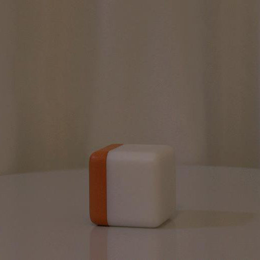 Lampe de table LED rechargeable USB avec minuterie de rotation pour cube magique moderne 