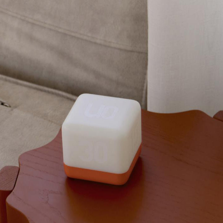 Lampe de table LED rechargeable USB avec minuterie de rotation pour cube magique moderne 