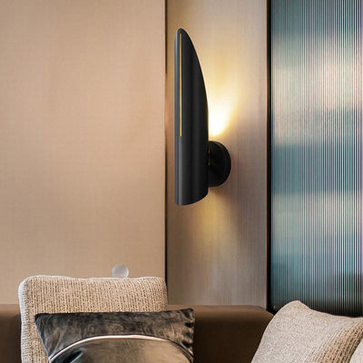 Minimalistic Iron Column 1-Light  Luxury Wall Sconce Lamp
