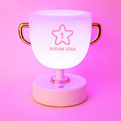 Kreative Trophäenbecher LED Nachtlicht USB Tischlampe 