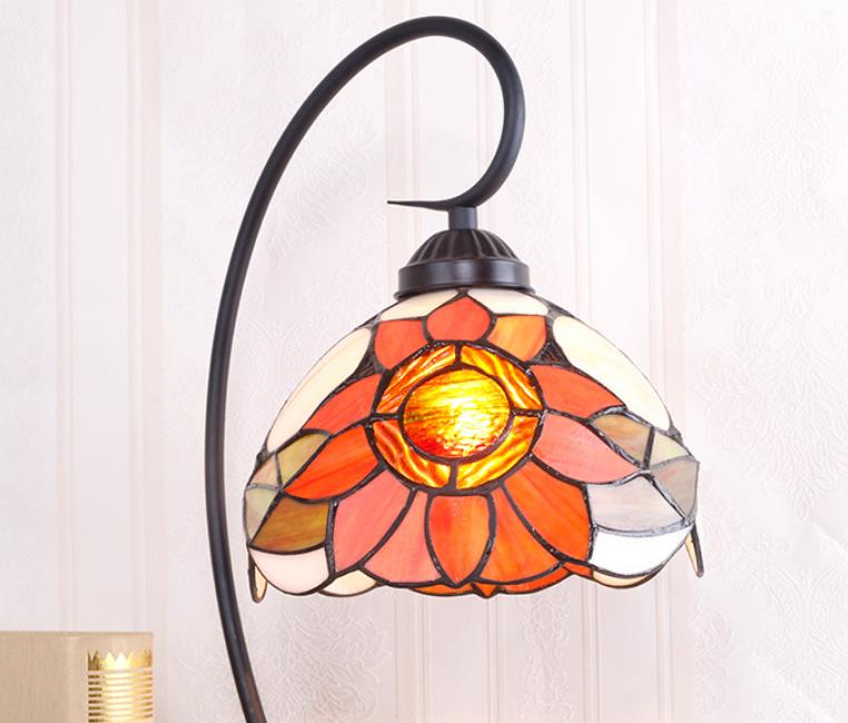Pantalla de cúpula de vidrio teñido de girasol rústico Tiffany Lámpara de mesa de 1 luz 