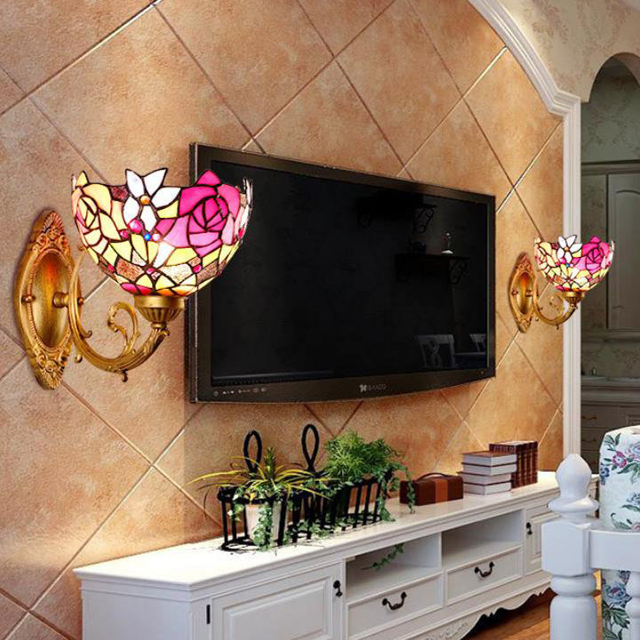 Lámpara de pared con aplique de 1 luz de vidrio Tiffany Peony 