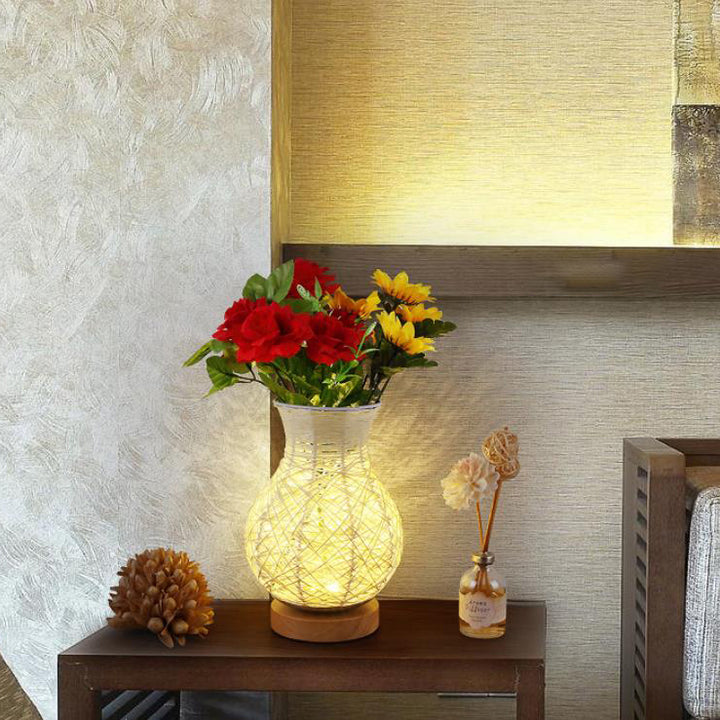 Lampe de Table LED Design Créatif en Rotin Moderne 