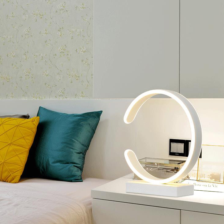 Nordic Light Luxury Creative Letter C LED Table Lamp