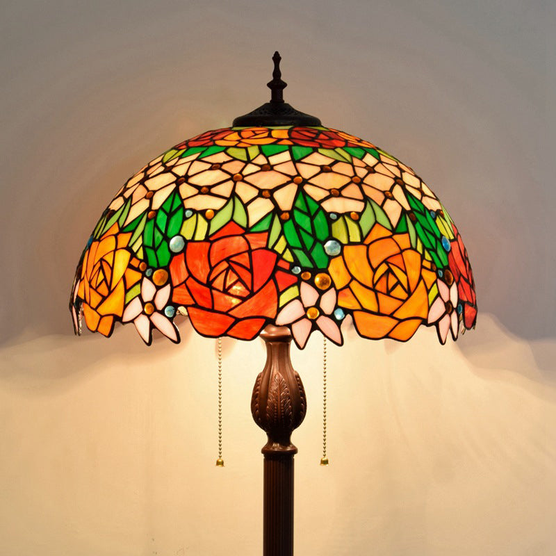 Tiffany Creative Rose Design Stehlampe mit 3 Leuchten 