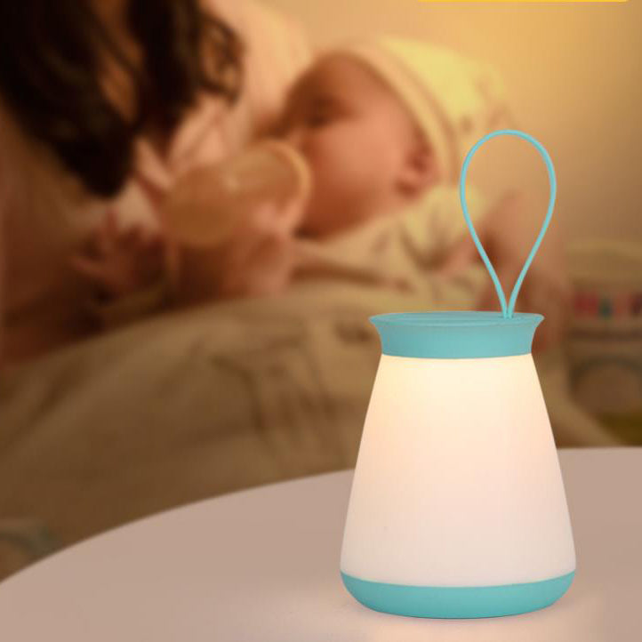 مصباح طاولة LED محمول من السيليكون الإبداعي 