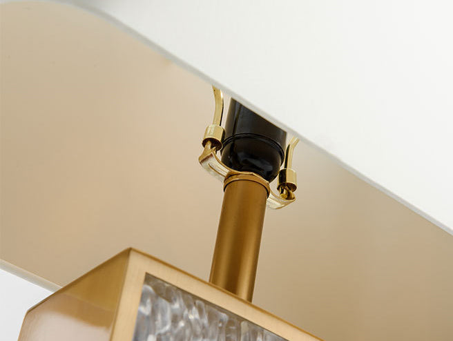 Einfache moderne Glas-Wellblech 1-Licht Tischlampe 