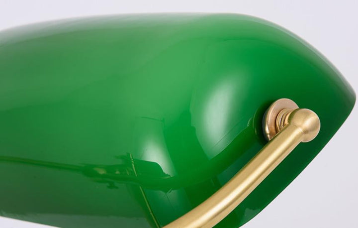 Zeitgenössische Retro-Wandleuchte mit 1 Leuchtquelle, kupferfarbenem Gestell und grünem Glasschirm, für das Schlafzimmer 
