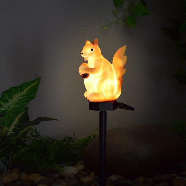 Solar Cute Eichhörnchen Harz Outdoor Patio LED Bodeneinsatz Pfad Licht 