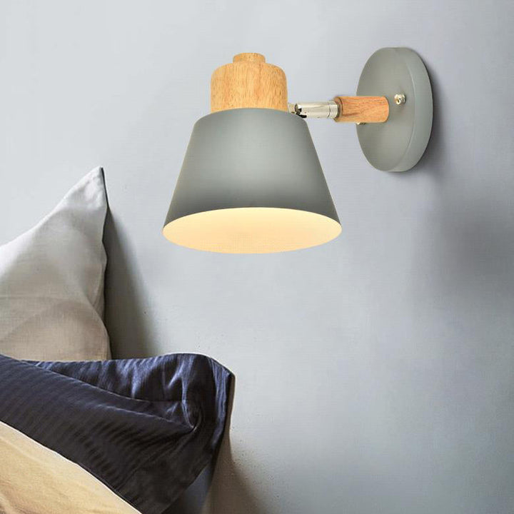 Nordischer Macaron-Kuppel-Kegel-Schirm Holzoberteil 1-Licht-Wandleuchte 