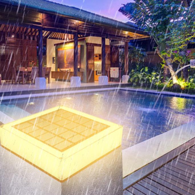 Moderne Solar Flache Quadratische Zaunpfosten Wasserdichte Landschaftsleuchte 